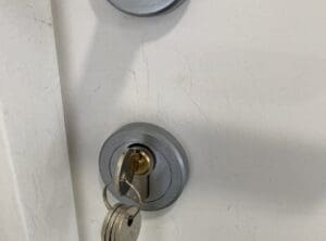 5 Signs You Need to Call a Professional Locksmith | Interlocked 24/7 5 Signs You Need to Call a Professional Locksmith | Interlocked 24/7